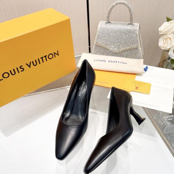 Die neuesten Laufstegschuhe von LOUIS VUITON aus dem Jahr 2024