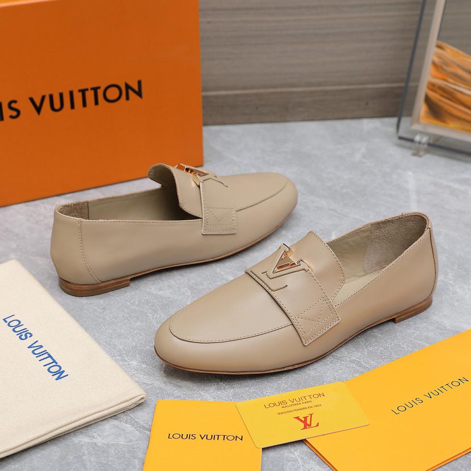replica,schuhe,beste,kaufen,1:1,besten,seiten,Replik,turnschuhe,sneakers Louis Vuittons neue, flache Slipper im Frühherbst