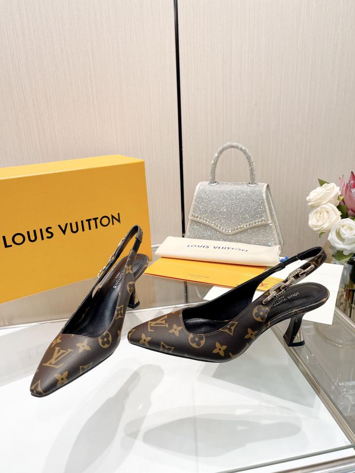 replica,schuhe,beste,kaufen,1:1,besten,seiten,Replik,turnschuhe,sneakers Die neuesten Laufstegschuhe von LOUIS VUITON aus dem Jahr 2024