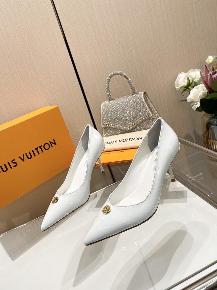 replica,schuhe,beste,kaufen,1:1,besten,seiten,Replik,turnschuhe,sneakers Die neuesten Laufstegschuhe von LOUIS VUITON aus dem Jahr 2024