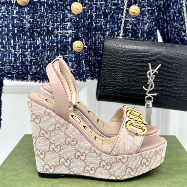 Neue Horsebit-Slingback-Pumps von Gucci