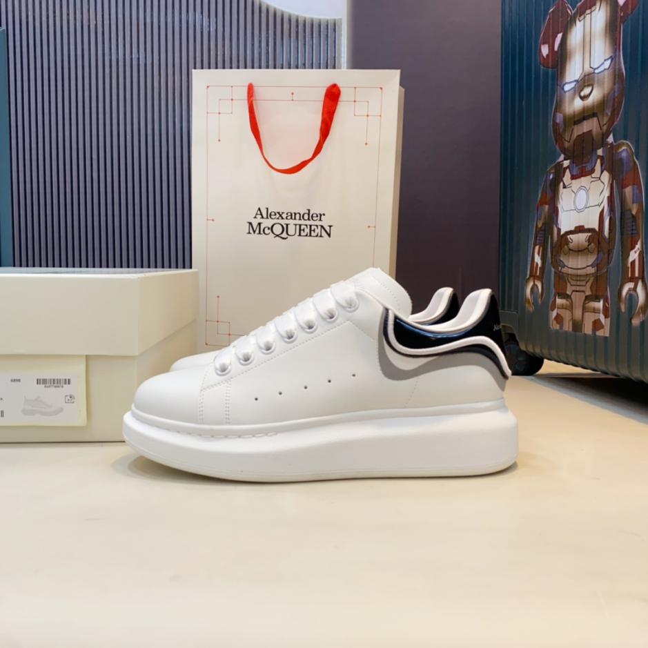 replica,schuhe,beste,kaufen,1:1,besten,seiten,Replik,turnschuhe,sneakers Alexander McQueen-Version mit reflektierendem Schwanzoberteil