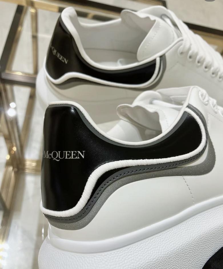 replica,schuhe,beste,kaufen,1:1,besten,seiten,Replik,turnschuhe,sneakers Alexander McQueen-Version mit reflektierendem Schwanzoberteil