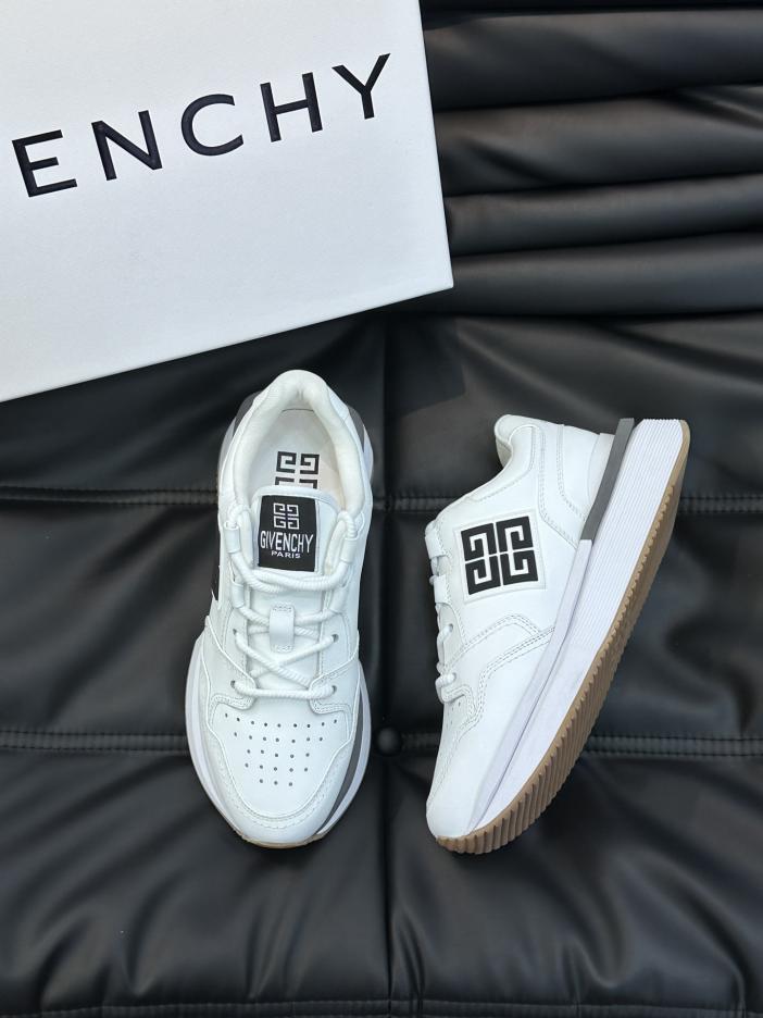 replica,schuhe,beste,kaufen,1:1,besten,seiten,Replik,turnschuhe,sneakers Lässige Sneakers von GIVENCHY mit dicker Sohle