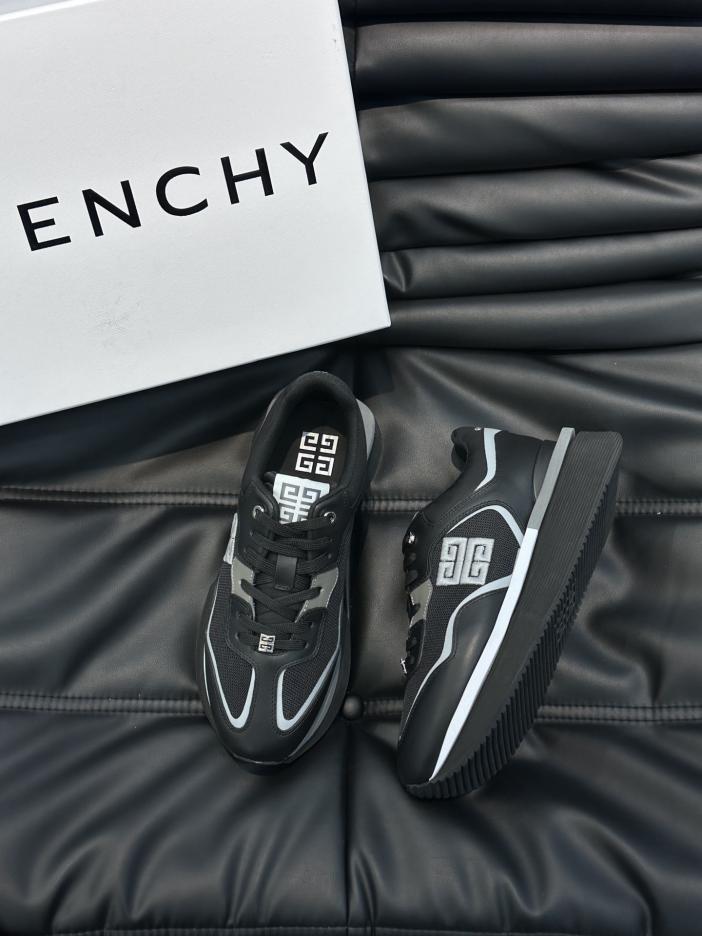 replica,schuhe,beste,kaufen,1:1,besten,seiten,Replik,turnschuhe,sneakers Lässige Sneakers von GIVENCHY mit dicker Sohle