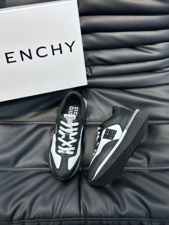 replica,schuhe,beste,kaufen,1:1,besten,seiten,Replik,turnschuhe,sneakers Lässige Sneakers von GIVENCHY mit dicker Sohle