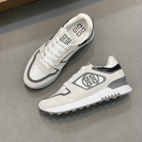Lässige Sneakers von GIVENCHY mit dicker Sohle