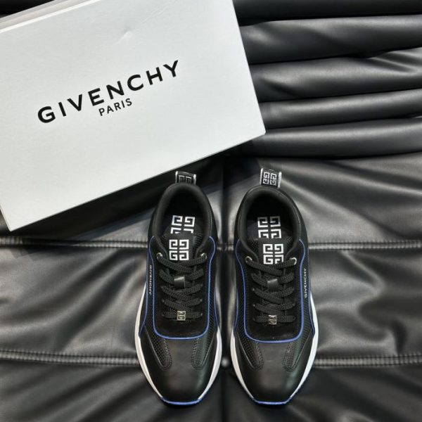 Lässige Sneakers von GIVENCHY mit dicker Sohle