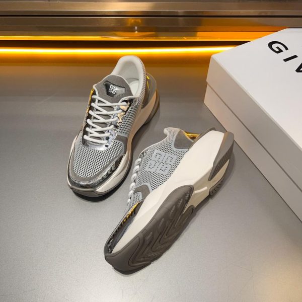 replica,schuhe,beste,kaufen,1:1,besten,seiten,Replik,turnschuhe,sneakers Lässige Sneakers von GIVENCHY mit dicker Sohle