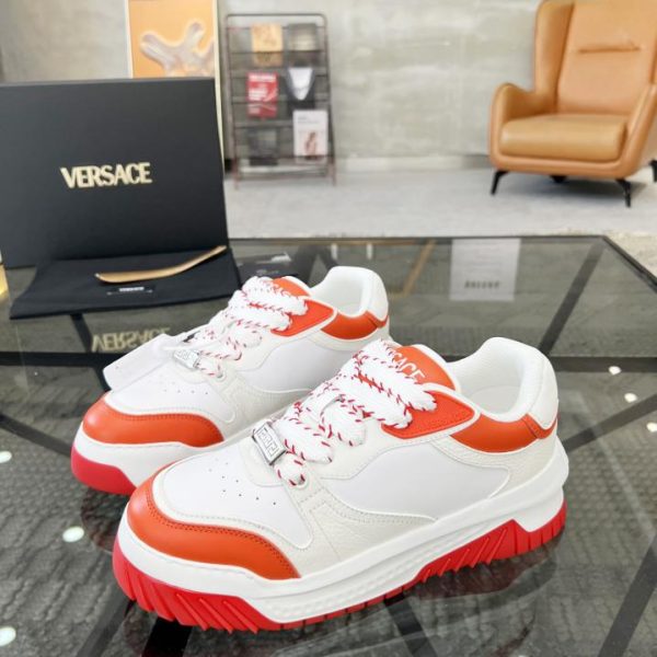 VERSACE Sport- und Freizeitschuhe mit dicken Sohlen
