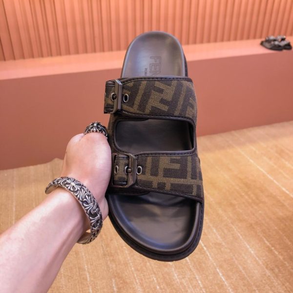 replica,schuhe,beste,kaufen,1:1,besten,seiten,Replik,turnschuhe,sneakers FENDI-Spezialhausschuhe