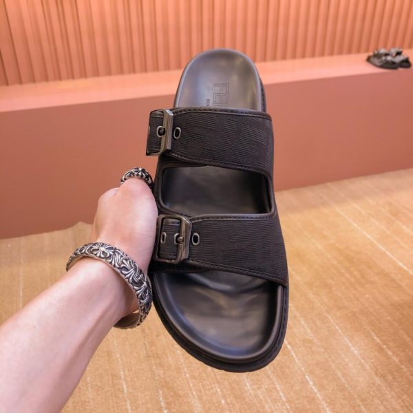 replica,schuhe,beste,kaufen,1:1,besten,seiten,Replik,turnschuhe,sneakers FENDI-Spezialhausschuhe