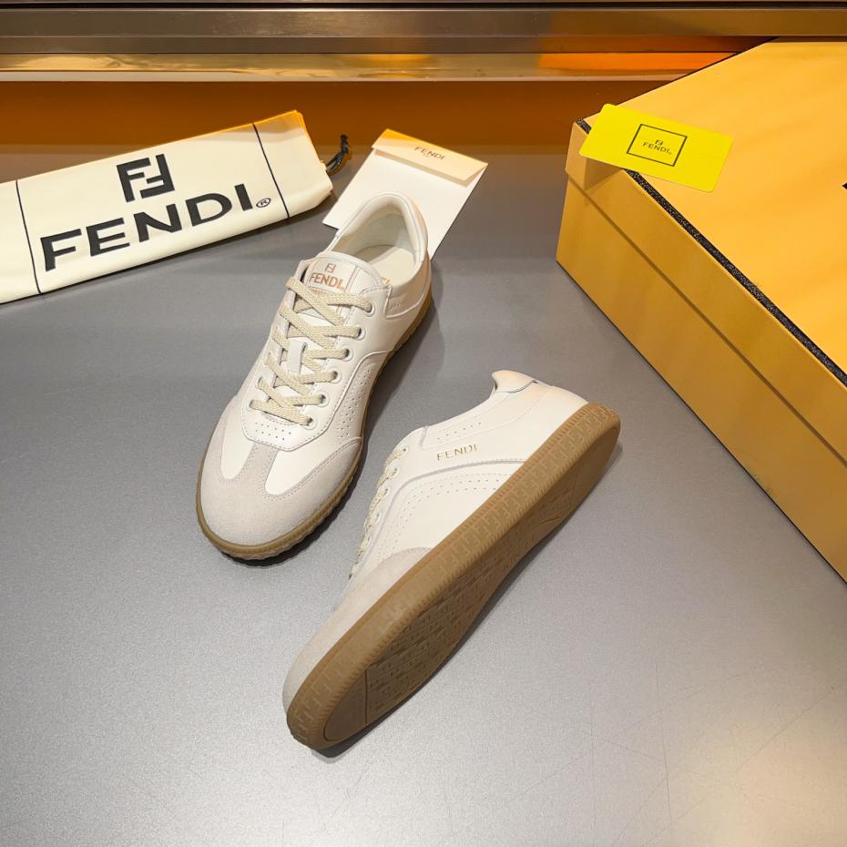 replica,schuhe,beste,kaufen,1:1,besten,seiten,Replik,turnschuhe,sneakers Fendi First One paart Dad-Sneaker mit dicken Sohlen