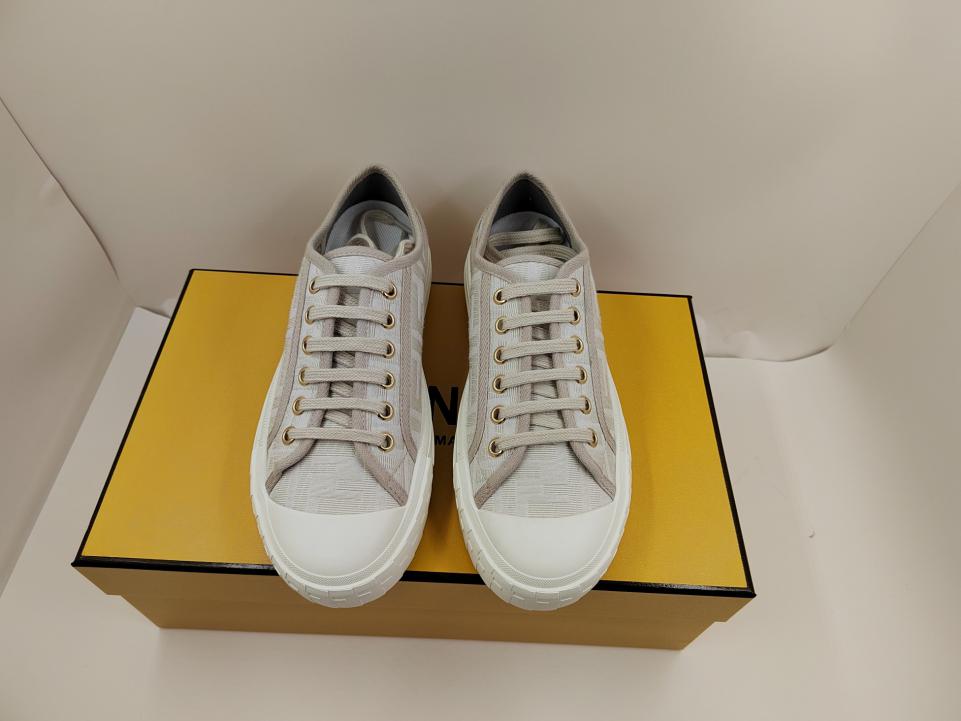 replica,schuhe,beste,kaufen,1:1,besten,seiten,Replik,turnschuhe,sneakers Fendi Domino-Sneaker