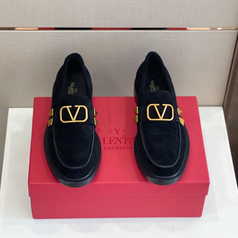 replica,schuhe,beste,kaufen,1:1,besten,seiten,Replik,turnschuhe,sneakers Valentinos neueste Loafer aus Rindsleder