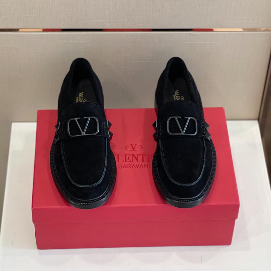 replica,schuhe,beste,kaufen,1:1,besten,seiten,Replik,turnschuhe,sneakers Valentinos neueste Loafer aus Rindsleder