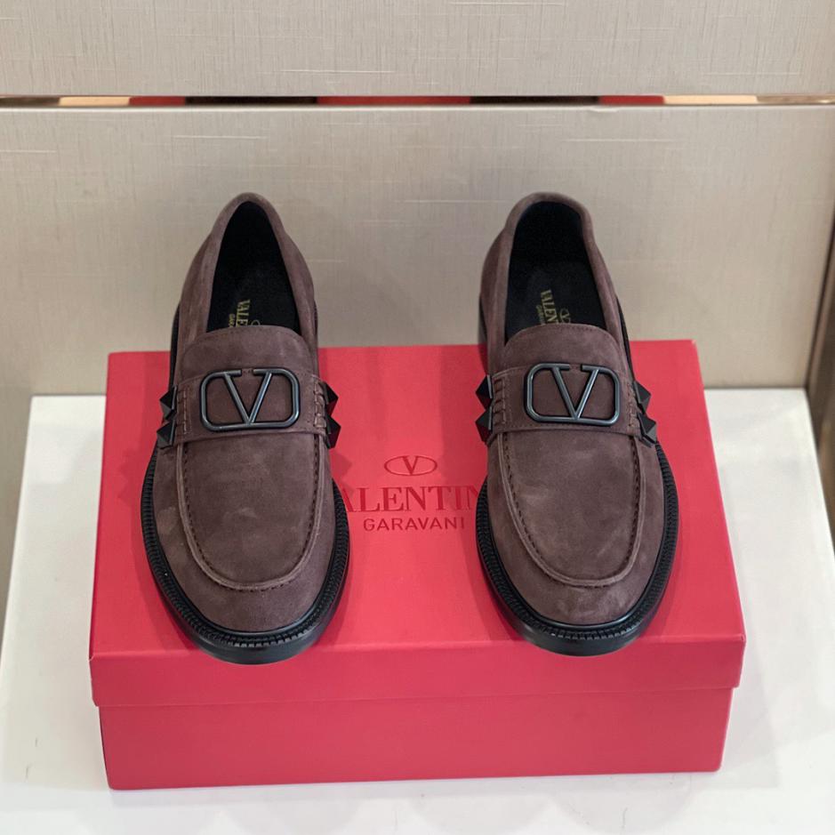 replica,schuhe,beste,kaufen,1:1,besten,seiten,Replik,turnschuhe,sneakers Valentinos neueste Loafer aus Rindsleder