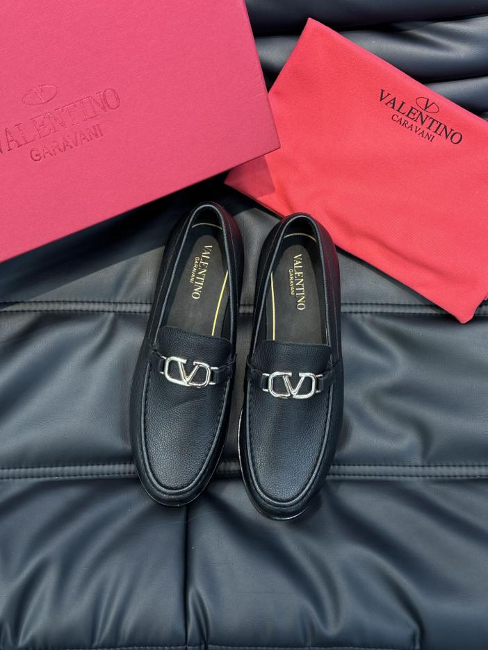 replica,schuhe,beste,kaufen,1:1,besten,seiten,Replik,turnschuhe,sneakers Hochwertige, formelle Freizeitschuhe für Herren aus Leder von Valentino