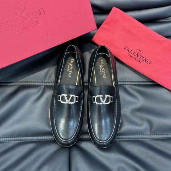 Hochwertige, formelle Freizeitschuhe für Herren aus Leder von Valentino