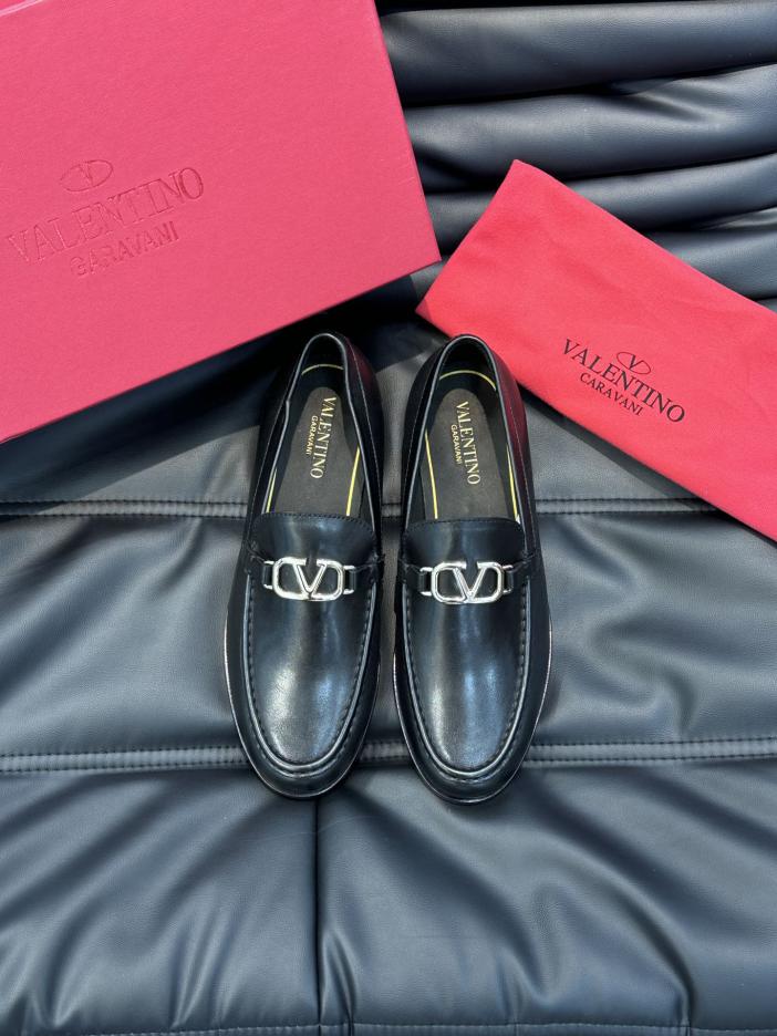 replica,schuhe,beste,kaufen,1:1,besten,seiten,Replik,turnschuhe,sneakers Hochwertige, formelle Freizeitschuhe für Herren aus Leder von Valentino