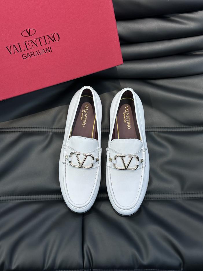 replica,schuhe,beste,kaufen,1:1,besten,seiten,Replik,turnschuhe,sneakers Hochwertige, formelle Freizeitschuhe für Herren aus Leder von Valentino