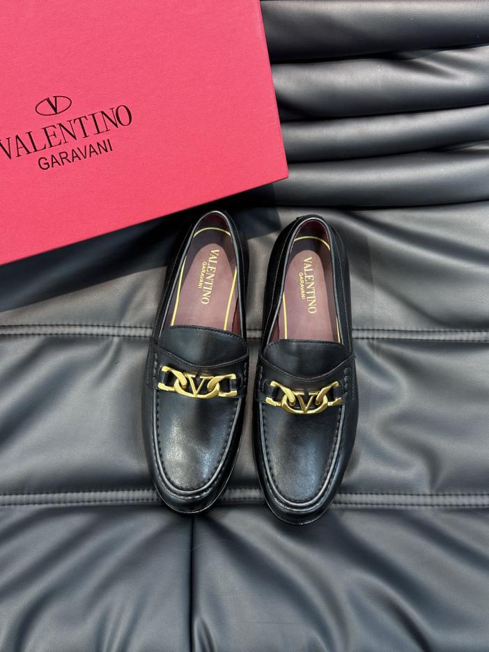 replica,schuhe,beste,kaufen,1:1,besten,seiten,Replik,turnschuhe,sneakers Hochwertige, formelle Freizeitschuhe für Herren aus Leder von Valentino