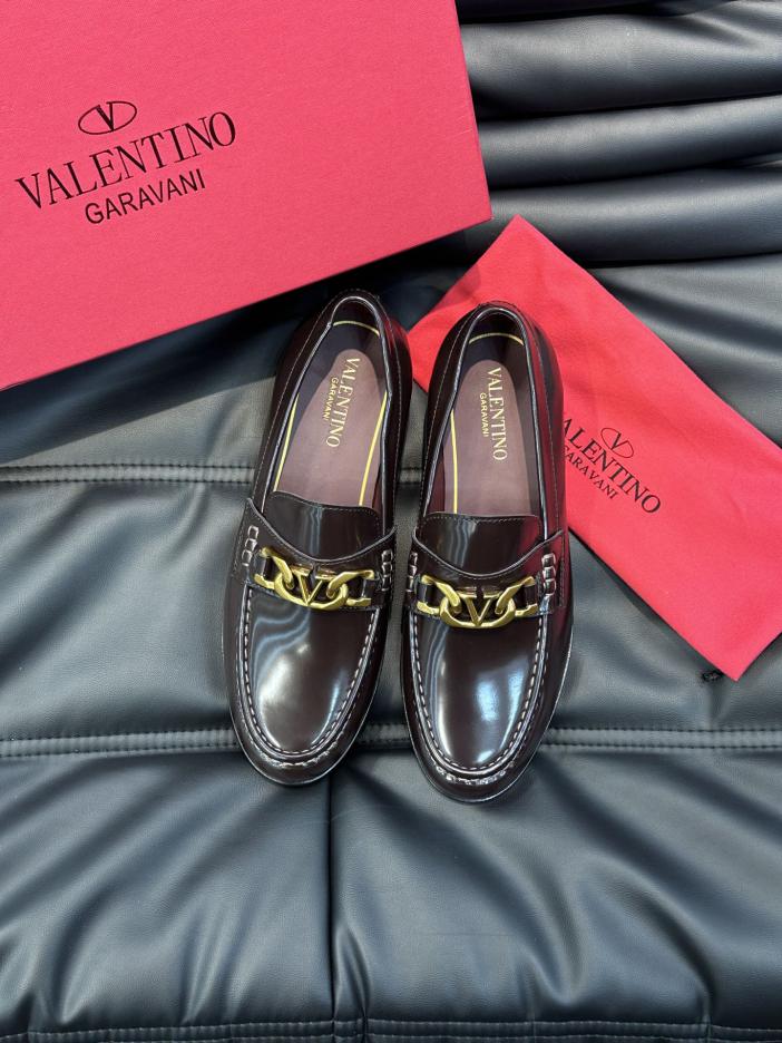 replica,schuhe,beste,kaufen,1:1,besten,seiten,Replik,turnschuhe,sneakers Hochwertige, formelle Freizeitschuhe für Herren aus Leder von Valentino