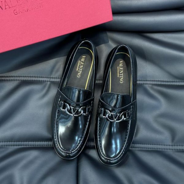 Hochwertige, formelle Freizeitschuhe für Herren aus Leder von Valentino