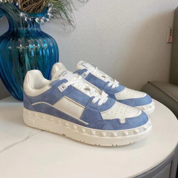 Modische Freizeitschuhe im Paar-Stil (VALENTNO).