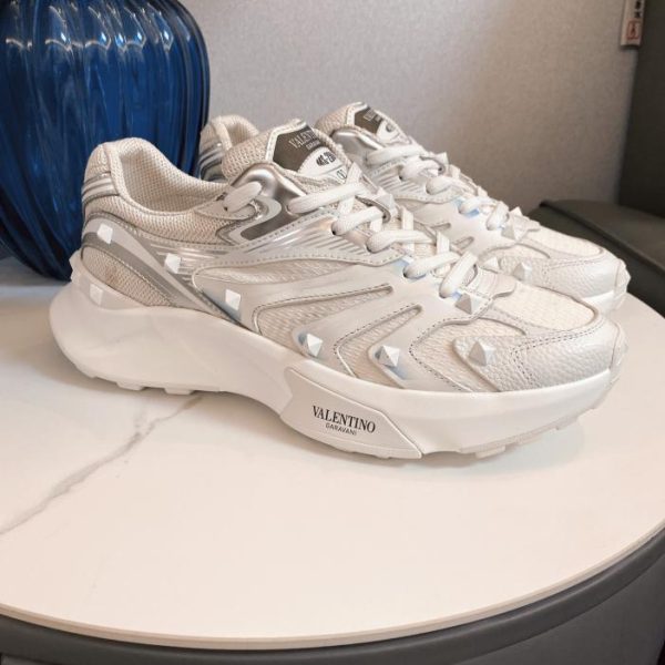 replica,schuhe,beste,kaufen,1:1,besten,seiten,Replik,turnschuhe,sneakers Die neuesten Freizeit-Sportschuhe von VALENTINO