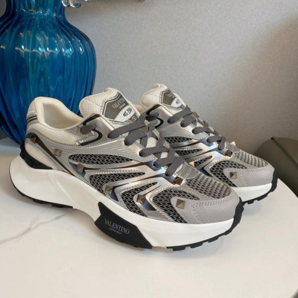 replica,schuhe,beste,kaufen,1:1,besten,seiten,Replik,turnschuhe,sneakers Die neuesten Freizeit-Sportschuhe von VALENTINO
