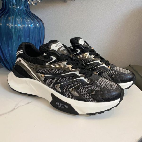 replica,schuhe,beste,kaufen,1:1,besten,seiten,Replik,turnschuhe,sneakers Die neuesten Freizeit-Sportschuhe von VALENTINO