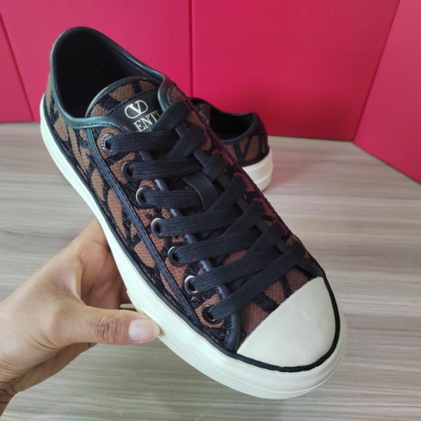 replica,schuhe,beste,kaufen,1:1,besten,seiten,Replik,turnschuhe,sneakers Valentino neue bestickte Canvas-Schuhe mit dicker Sohle