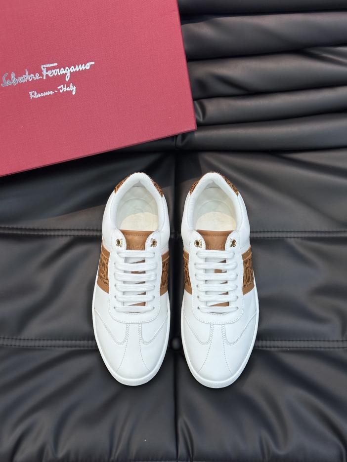 replica,schuhe,beste,kaufen,1:1,besten,seiten,Replik,turnschuhe,sneakers Niedrige Freizeitschuhe zum Schnüren für Herren von Ferragamo