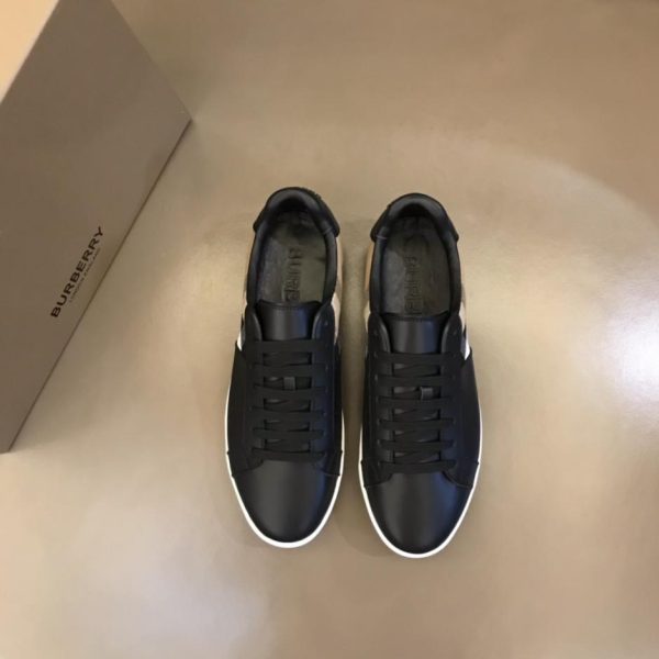 Klassische Low-Top-Sneaker f眉r Herren von Burberr