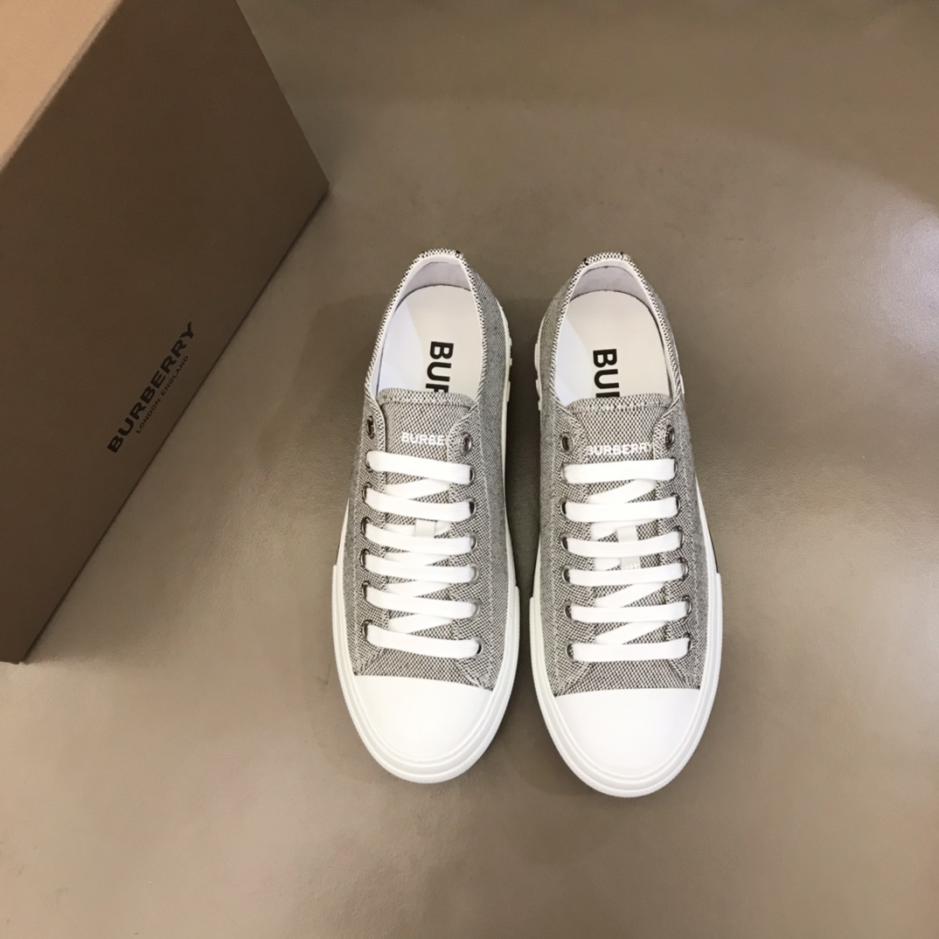 replica,schuhe,beste,kaufen,1:1,besten,seiten,Replik,turnschuhe,sneakers Klassische Low-Top-Sneaker f眉r Herren von Burberr