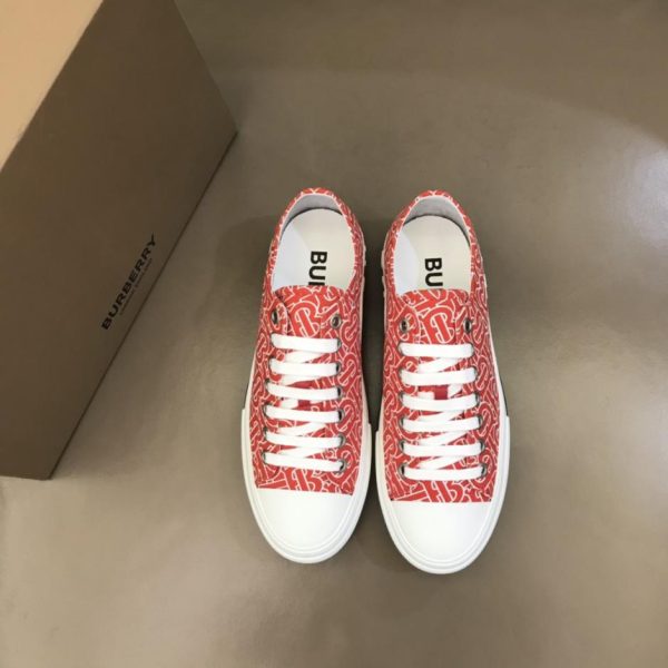 Klassische Low-Top-Sneaker f眉r Herren von Burberr