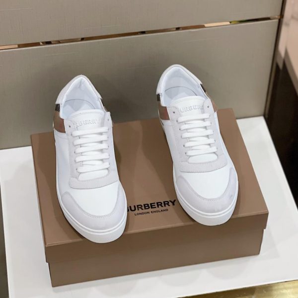 Karierte Turnschuhe von Burberr