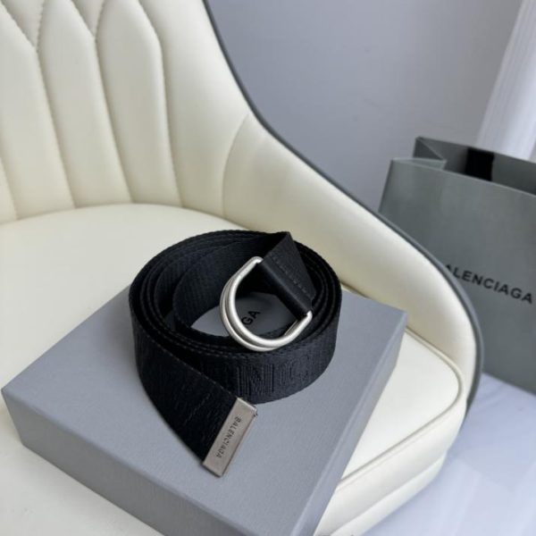 replica,schuhe,beste,kaufen,1:1,besten,seiten,Replik,turnschuhe,sneakers Balenciagas neues Gurtband