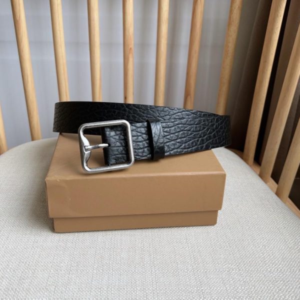 replica,schuhe,beste,kaufen,1:1,besten,seiten,Replik,turnschuhe,sneakers Die Breite der Burberry-Theke beträgt 3,5 cm