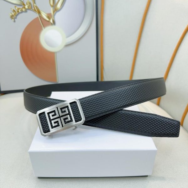 GIVENCHY-Kalbsleder, Breite 3,5 cm