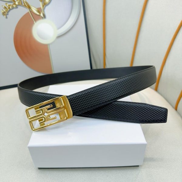 GIVENCHY neue Gürtelbreite: 3,5 cm
