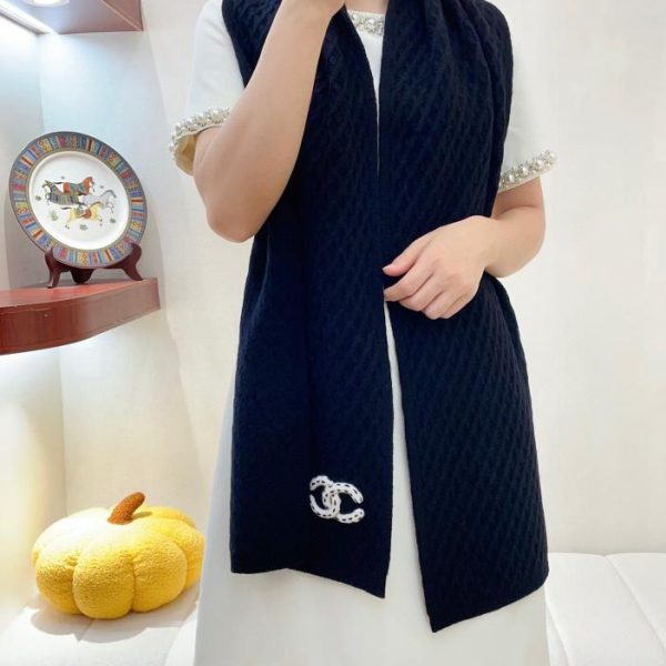 Original gestrickte Artikel von Chanel