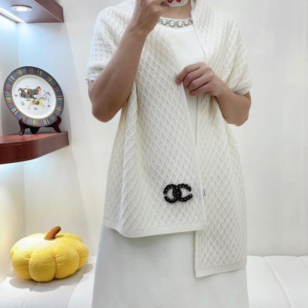 Original gestrickte Artikel von Chanel