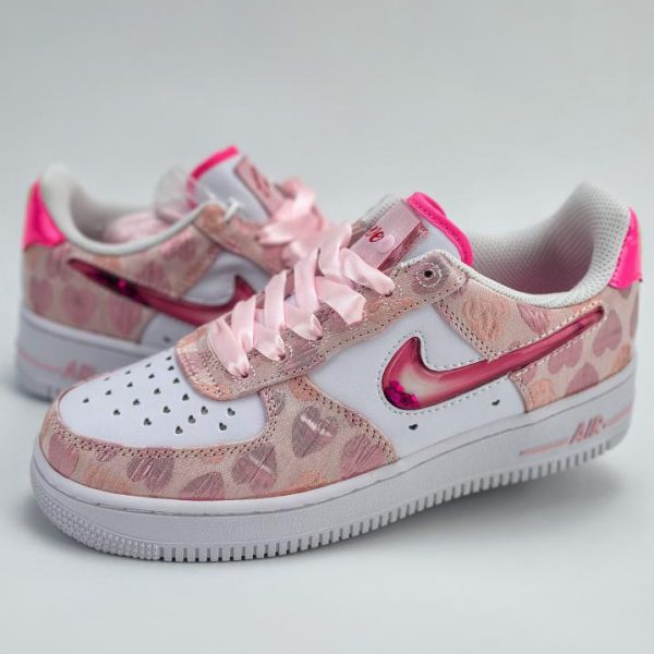 Nike Air Force 1 Low 07 Valentinstag-Serie