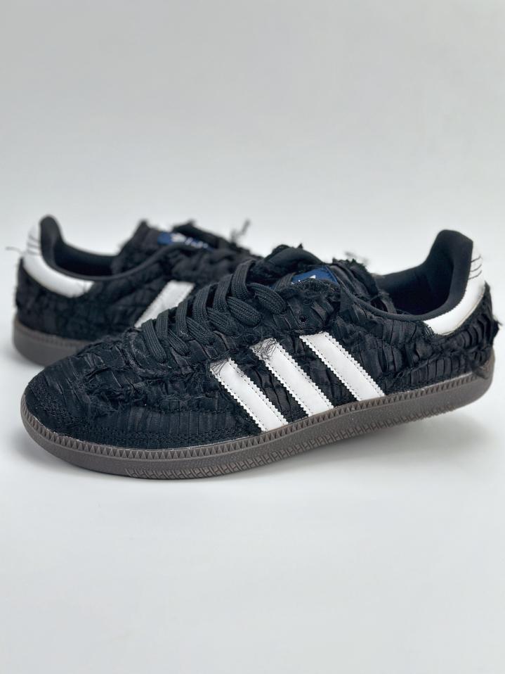 replica,schuhe,beste,kaufen,1:1,besten,seiten,Replik,turnschuhe,sneakers Adidas Originals Samba OG x Caroline SATIN SHOES-Serie replica,schuhe,beste,kaufen,1:1,besten,seiten,Replik,turnschuhe,sneakers Adidas Originals Samba OG x Caroline SATIN SHOES-Serie