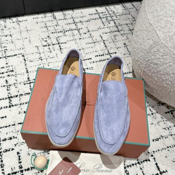 Klassische britische flache Loafer von Loro Piana