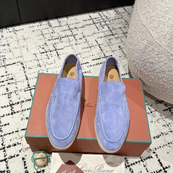 Klassische britische flache Loafer von Loro Piana