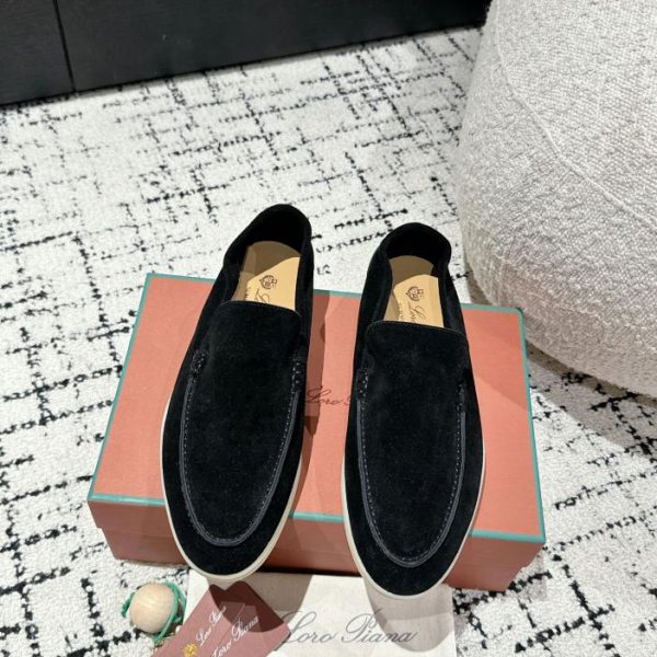 Klassische britische flache Loafer von Loro Piana
