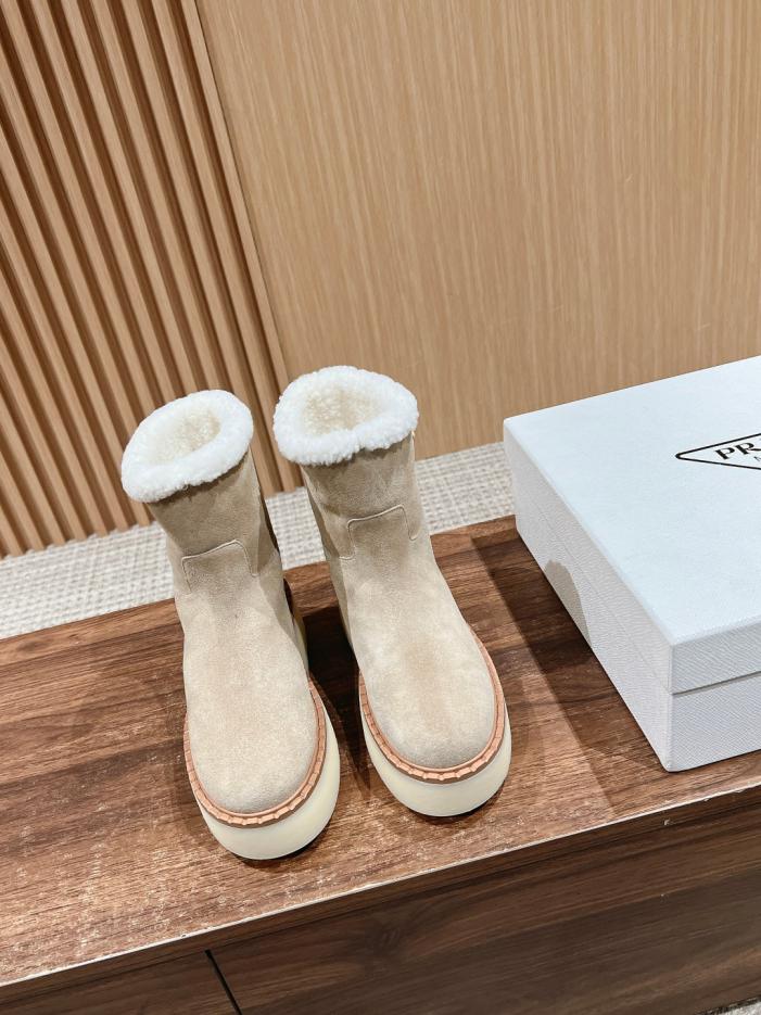 replica,schuhe,beste,kaufen,1:1,besten,seiten,Replik,turnschuhe,sneakers Neue Prada-Stiefel mit dreieckigem Logo und dicker Sohle replica,schuhe,beste,kaufen,1:1,besten,seiten,Replik,turnschuhe,sneakers Neue Prada-Stiefel mit dreieckigem Logo und dicker Sohle